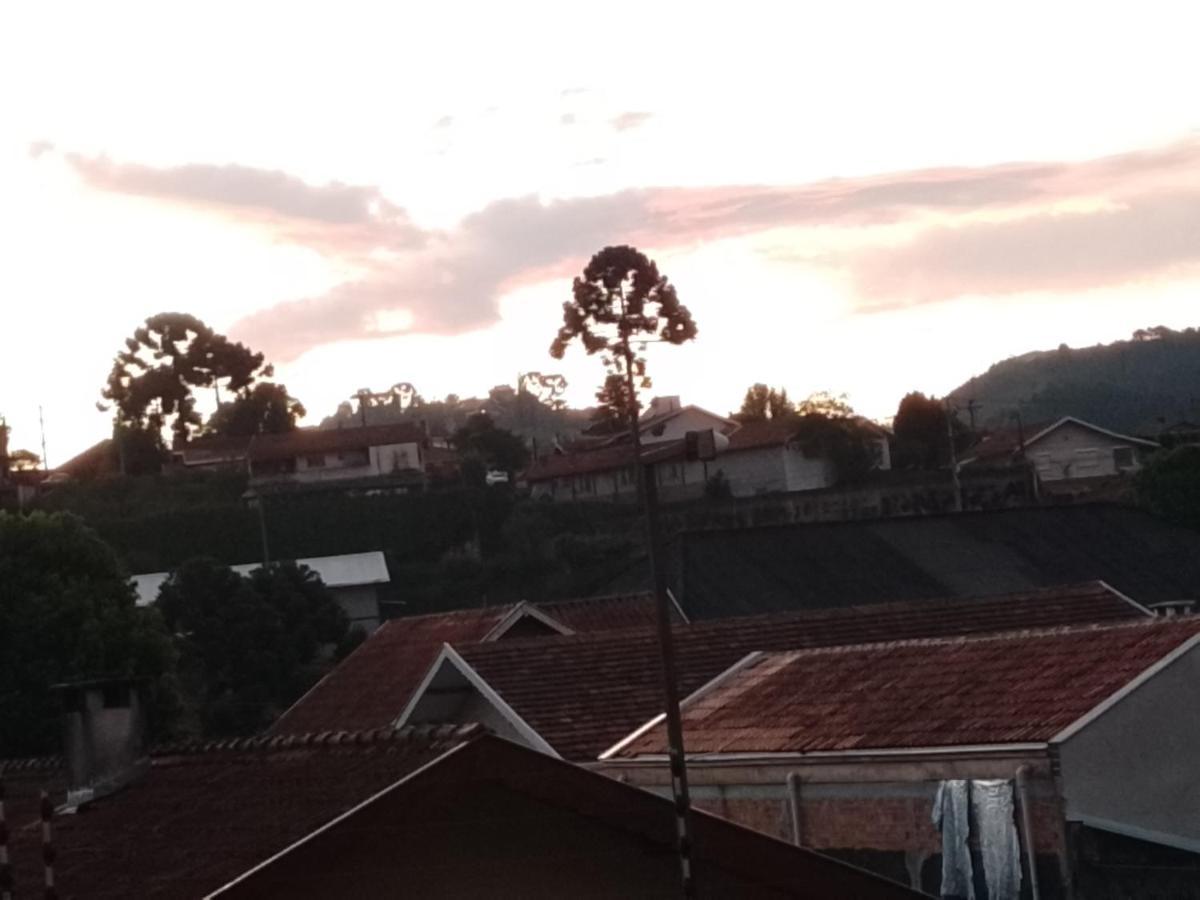 Ferienwohnung Quartos Para Hospedagem Da Casa Amarela Campos do Jordão Exterior foto
